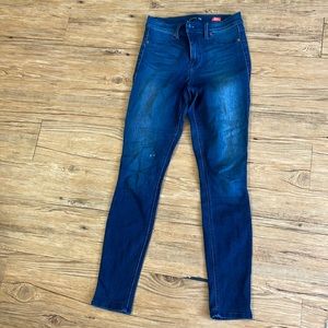 Level 99 high rise skinny jeans size 28